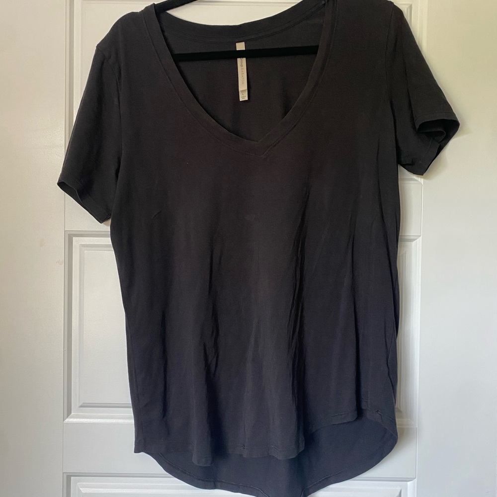 Aritzia Women's Black V-Neck Top